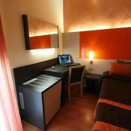 蜜庭酒店 3* 斯特雷萨