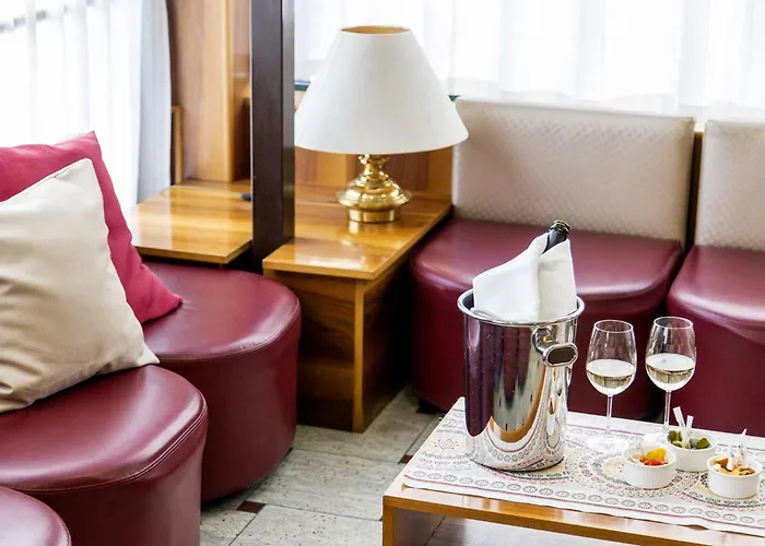 Отель Meeting 3*