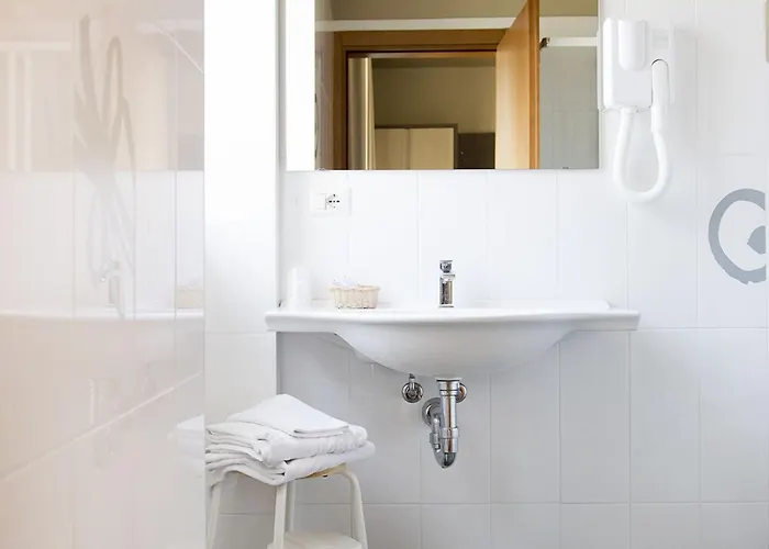 Отель Meeting 3*