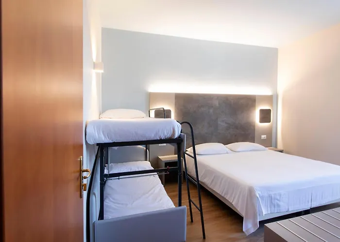 Готель Meeting 3*