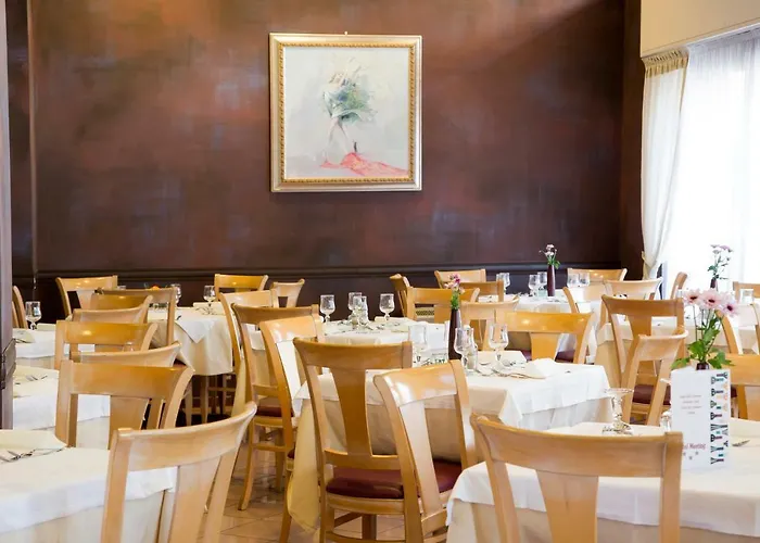 Отель Meeting 3*